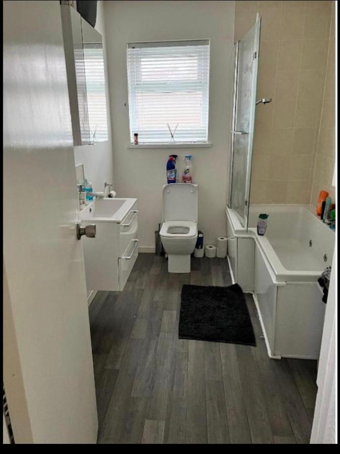 Macs Belfast Single Bedroom Екстер'єр фото